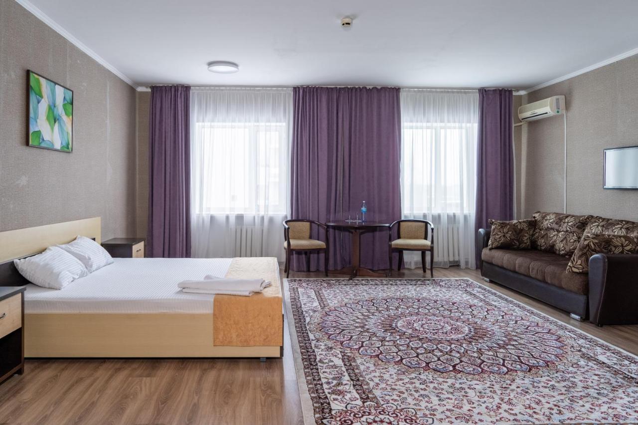 Azamat Hotel Astana Eksteriør billede